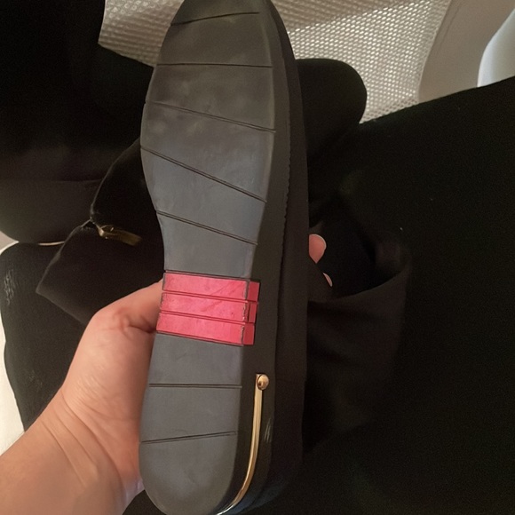 Black boots - Picture 5 of 6